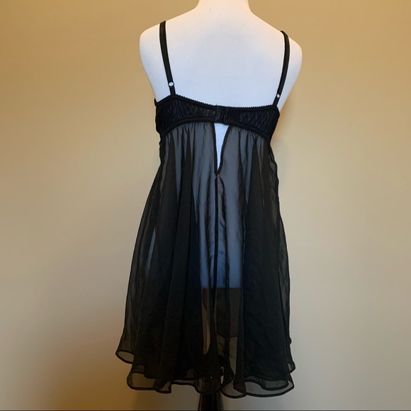 VS Sexy Little Things Showgirl Costume Lingerie - Picture 4 of 10